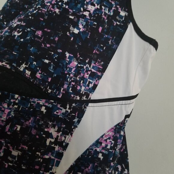 Tail Racerback Abstract Print Mesh Front Tank Top - Picture 4 of 11